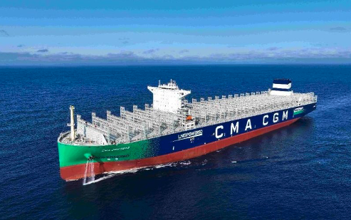 Portacontainer a doppia alimentazione